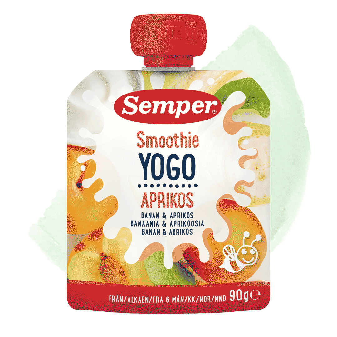 Yoghurt pouch apricot